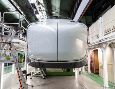 SNCF Voyageurs和Alstom Unveil TGV M电源车